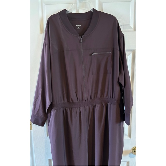 Old Navy StretchTech Cropped Zip Bomber Jumpsuit for Women - Picture 8 of 9